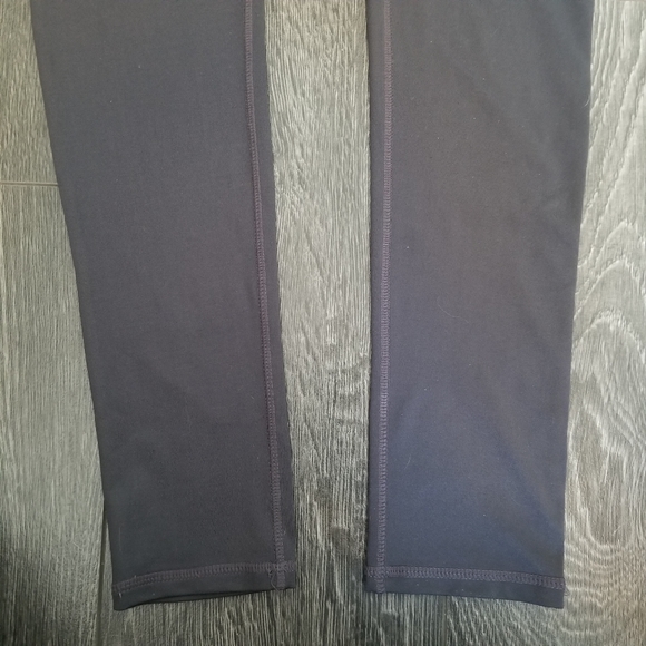 Sansara yoga grey leggings with floral waistband - Picture 8 of 9